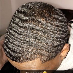 Meet your Posher, Alix